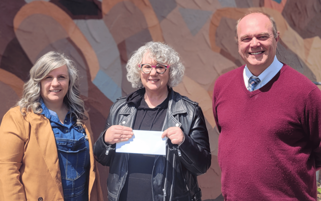 Better Than Bacon Improvasation group donates money to Friends Association